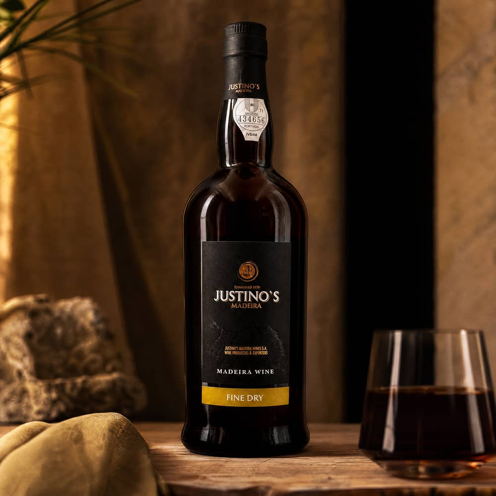 Justino`s East India Fine Dry Madeira 0,750 Liter/ 19.0% vol Produktbild